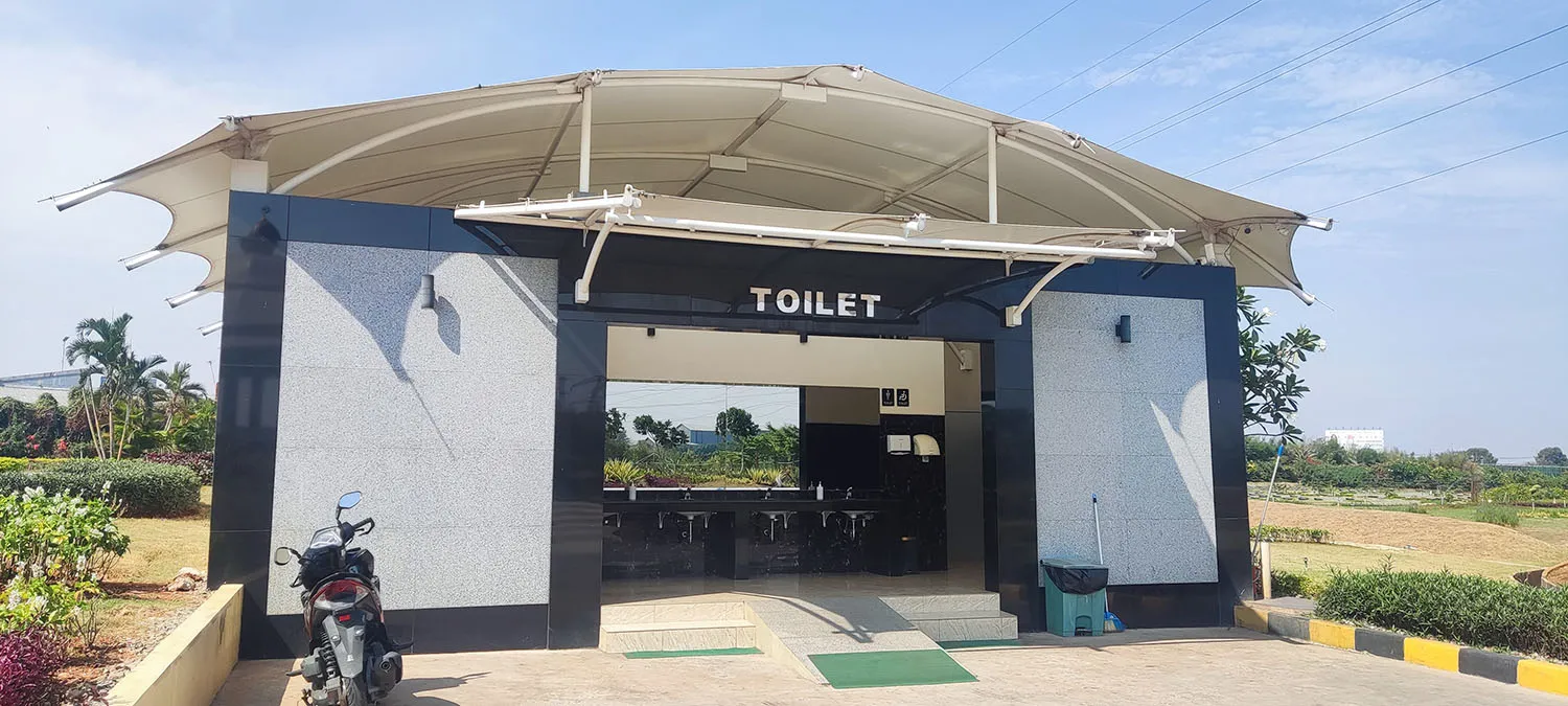 Toilet Bersih & Tempat Cuci Tangan